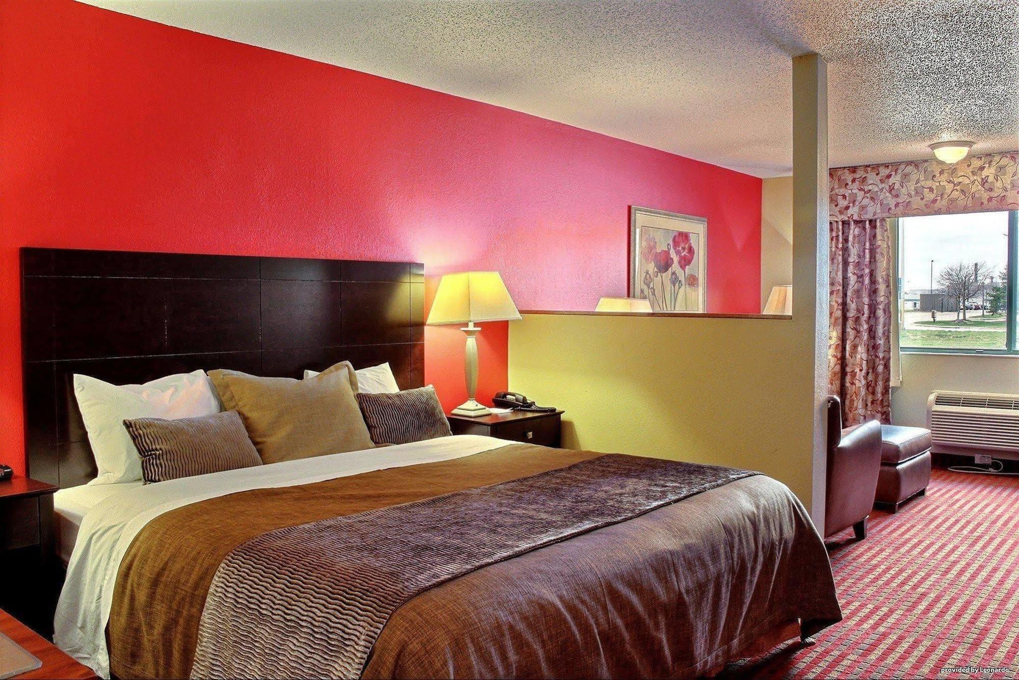 Comfort Inn & Suites At I-74 And 155 Morton Δωμάτιο φωτογραφία